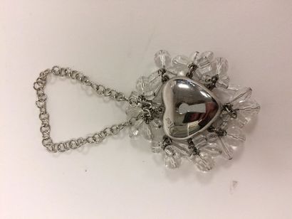 DIOR


Porte-clés de sac en forme de coeur...