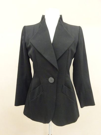 Yves SAINT LAURENT Rive Gauche


Blazer long...