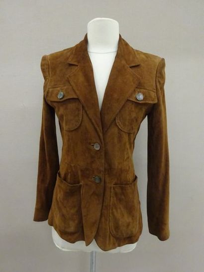 Yves SAINT LAURENT Variation


Veste en daim...