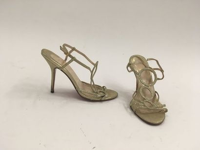 Christian LOUBOUTIN


Paire de sandales à...