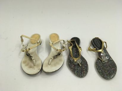 Lot comprenant :

-GUCCI

Paire de sandales...