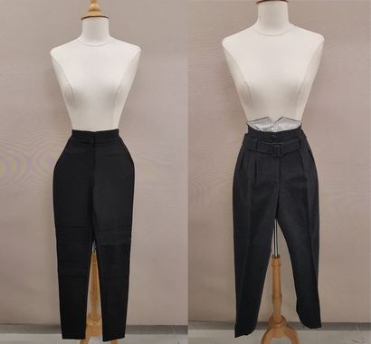 Lot comprenant : 

- DIANE VON FURSTENBERG...