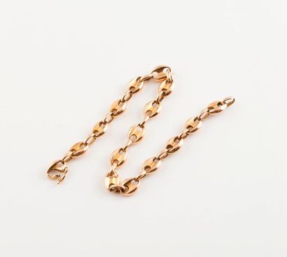 Bracelet en or jaune (750) à maillons grains...
