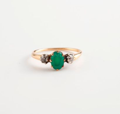 Bague en or jaune (750) et platine (850)...