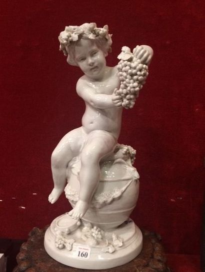 FAGOTTO, CAPODIMONTE 


Putto aux grappes...