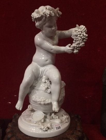 FAGOTTO, CAPODIMONTE 


Putto aux grappes...