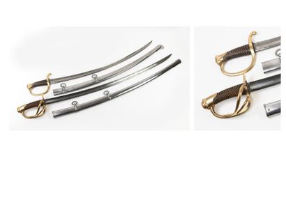 Deux sabres d'époque Louis-Philippe :

-...