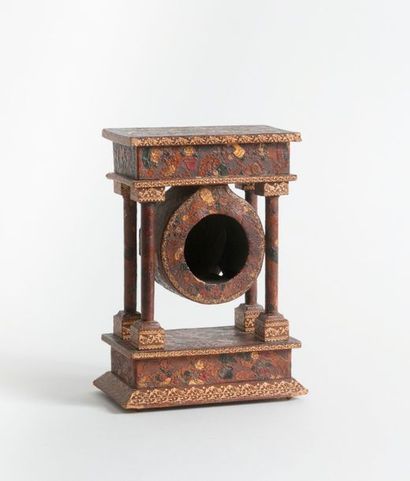 Porte-montre de forme portique en cuir gaufré...