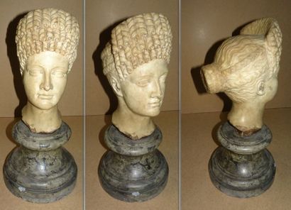 D'après l'Antique


Tête de femme au chignon...