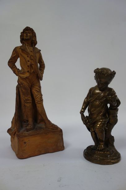 Deux sculptures :

- Fillette contemplant...