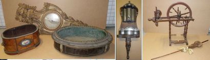 Petit mobilier :

- Rouet et quenouille en...
