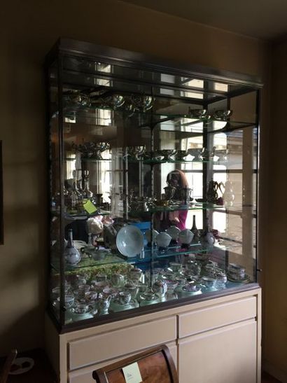 Travail du XXème siècle.

Vitrine d'exposition...