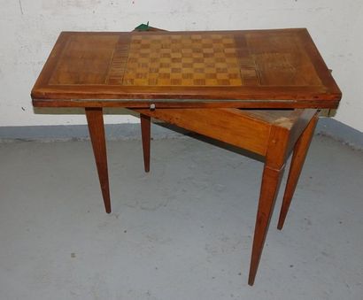 Table à jeux rectangulaire en bois fruitier...