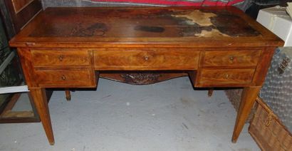 Bureau plat rectangulaire en placage d'acajou...