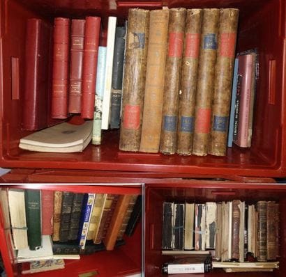 4 caisses de livres divers, dont une de livres...