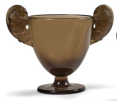 RENE LALIQUE (1860-1945)


Vase « Béliers...