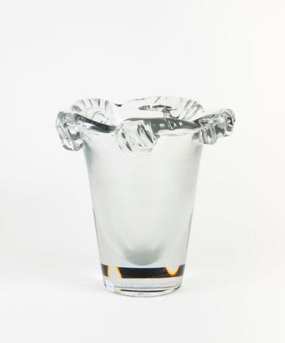 DAUM Nancy

Vase en cristal à 5 prises mouvementées....