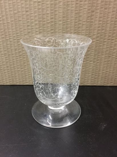 BACCARAT, modèle Michel-Ange

Vase sur pied...