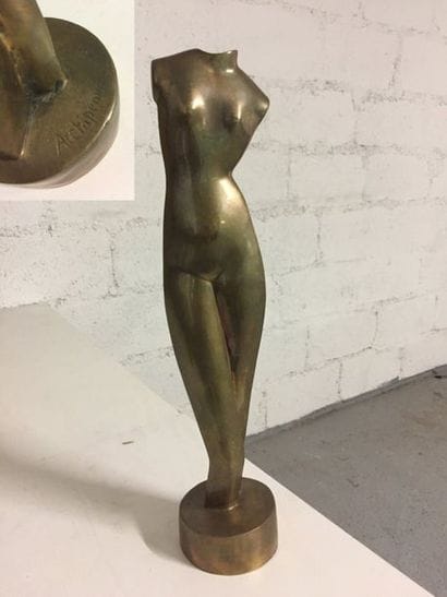 D'après Alexander ARCHIPENKO (1887-1964)


Buste...