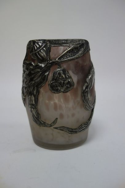 ECOLE ART NOUVEAU


Vase verre de section...