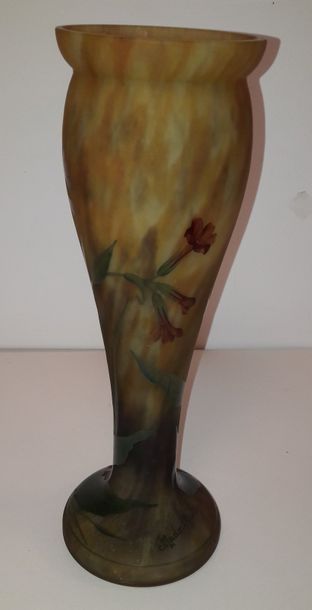 MADO à Nancy


Vase galbé à col resserré...