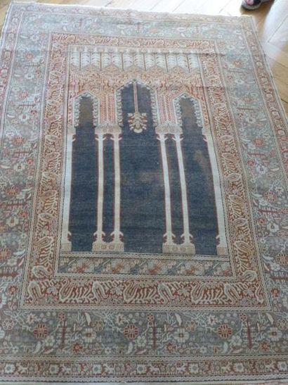 Tapis Ghiordès, Turquie, vers 1930.
164 x...