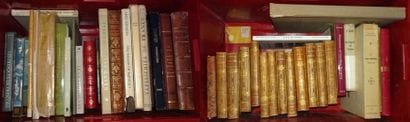 Trois caisses de livres d'art sur différents...