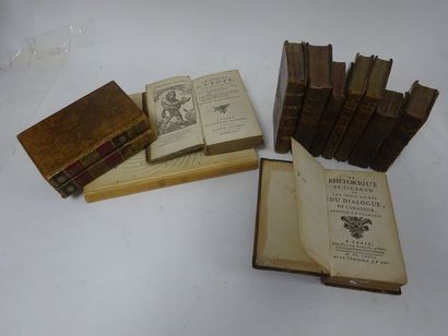 Ensemble de douze livres reliés en cuir ou...