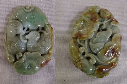 CHINE, XXème siècle


Plaque de jade ovale...