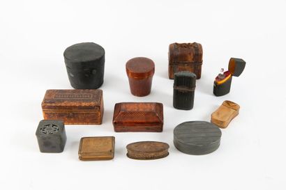 Ensemble de 7 écrins ou étuis à timbale,...
