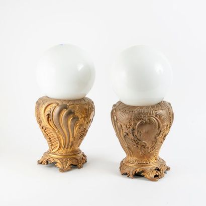 Paire de corps de lampes à pétrole en métal...