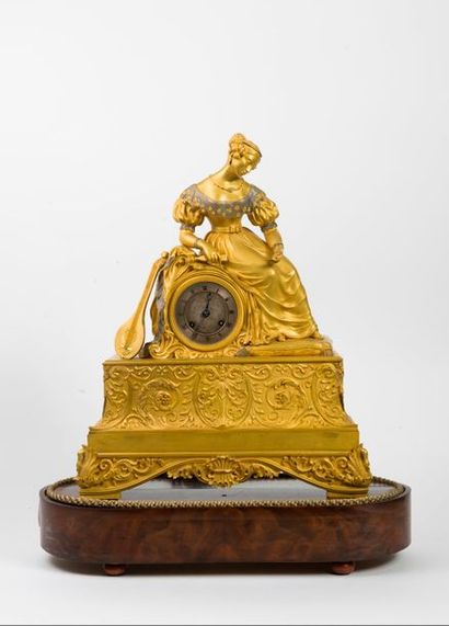 Pendule borne en bronze et doré et argenté...