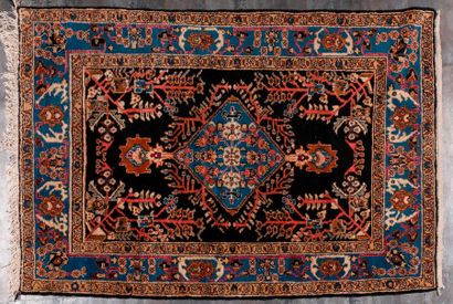 Nord-ouest de la Perse, vers 1930


Tapis...