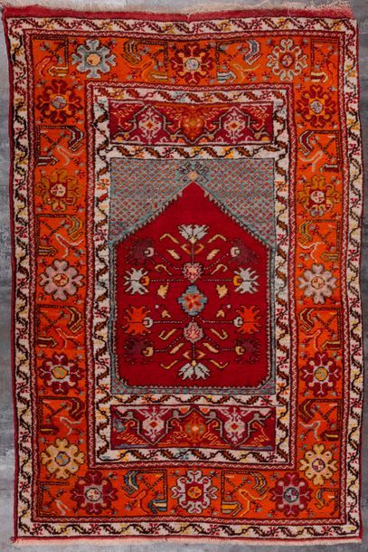 Ouest de la Turquie, vers 1940


Tapis Anatolie...