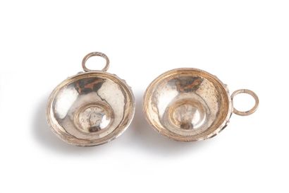Jean DESPRES (1889-1980)
Deux petits tastevins...
