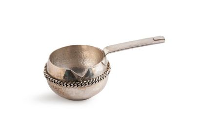 Jean DESPRES (1889-1980)
Petite casserole.
En...