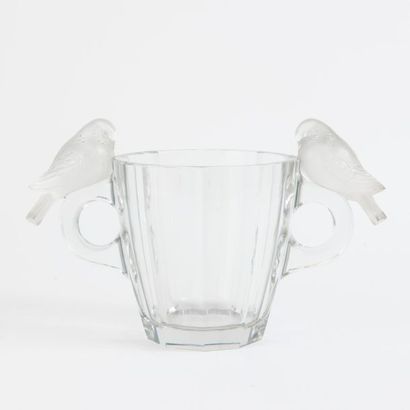 LALIQUE FRANCE


Vase en cristal à pans coupé...