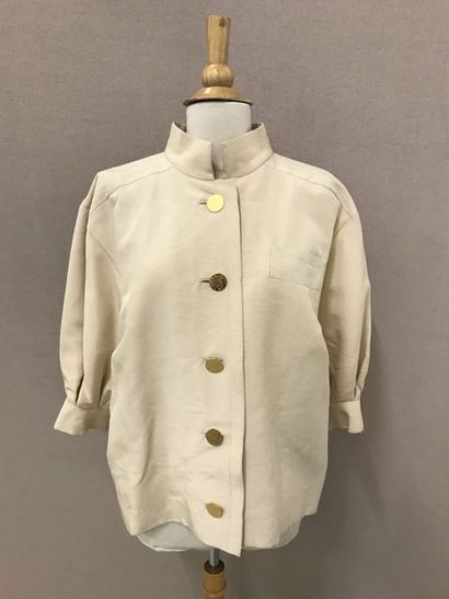 Yves Saint LAURENT

Veste beige en toile...