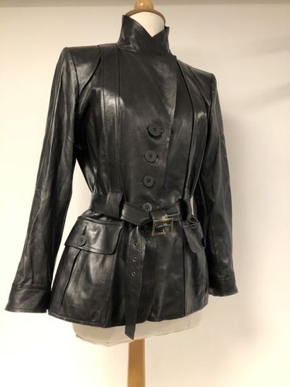 LouLou de la FALAISE

Veste en cuir noir,...