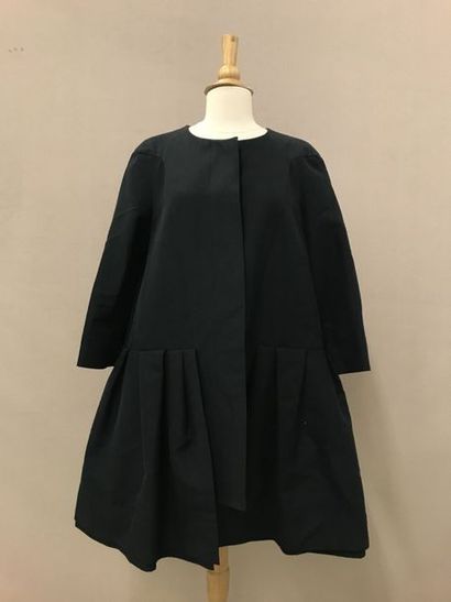 MARNI

Manteau en coton bleu / noir.
Fermeture...