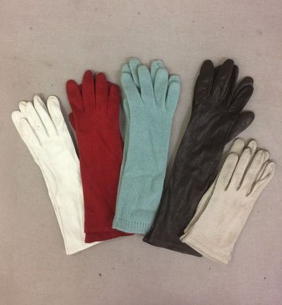 Christian DIOR, HERMES Paris
Lot de gants...