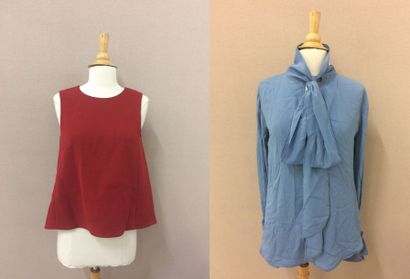 MARNI


Lot comprenant : 

-Haut rouge sans...