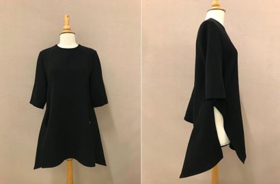 MARNI


Tunique destructurée en laine vierge...