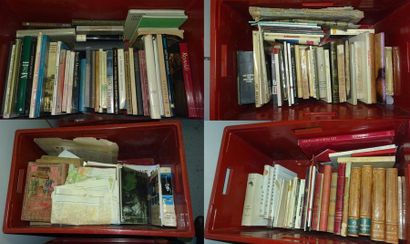 Quatre caisses de livres d'art et de lit...