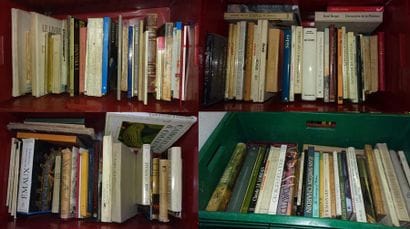 Quatre caisses de livres d'art, notamment...