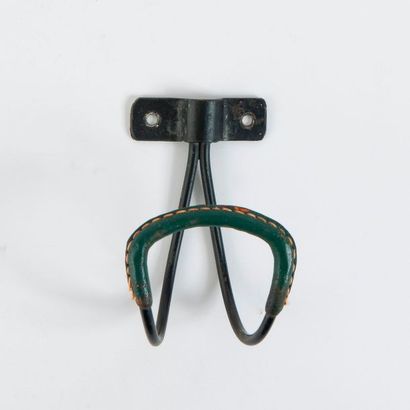 Dans le goût de Jacques ADNET (1900-1984)


Patère...