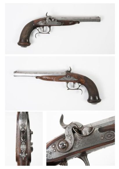 Pistolet de type officier.

Platine à percussion,...