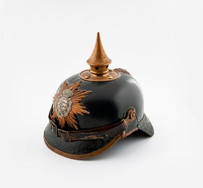 Casque à pointe de troupe du 105ème Régiment...