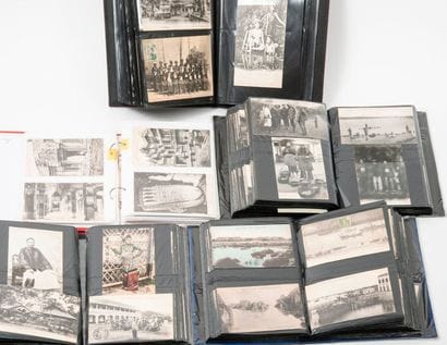 Lot de 12 albums de cartes postales sur l'empire...