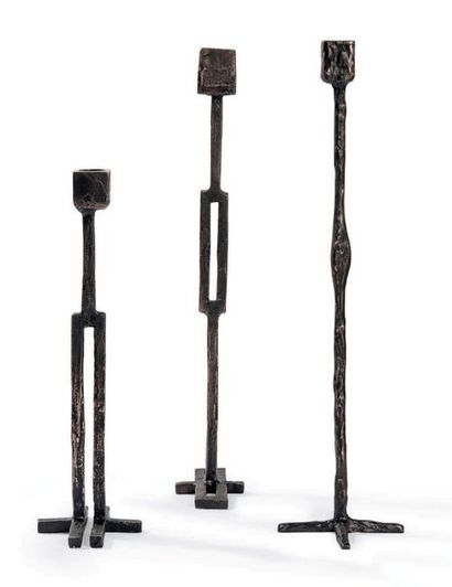 GRISONI Jean (né en 1950)
Bougeoirs.
Ensemble...